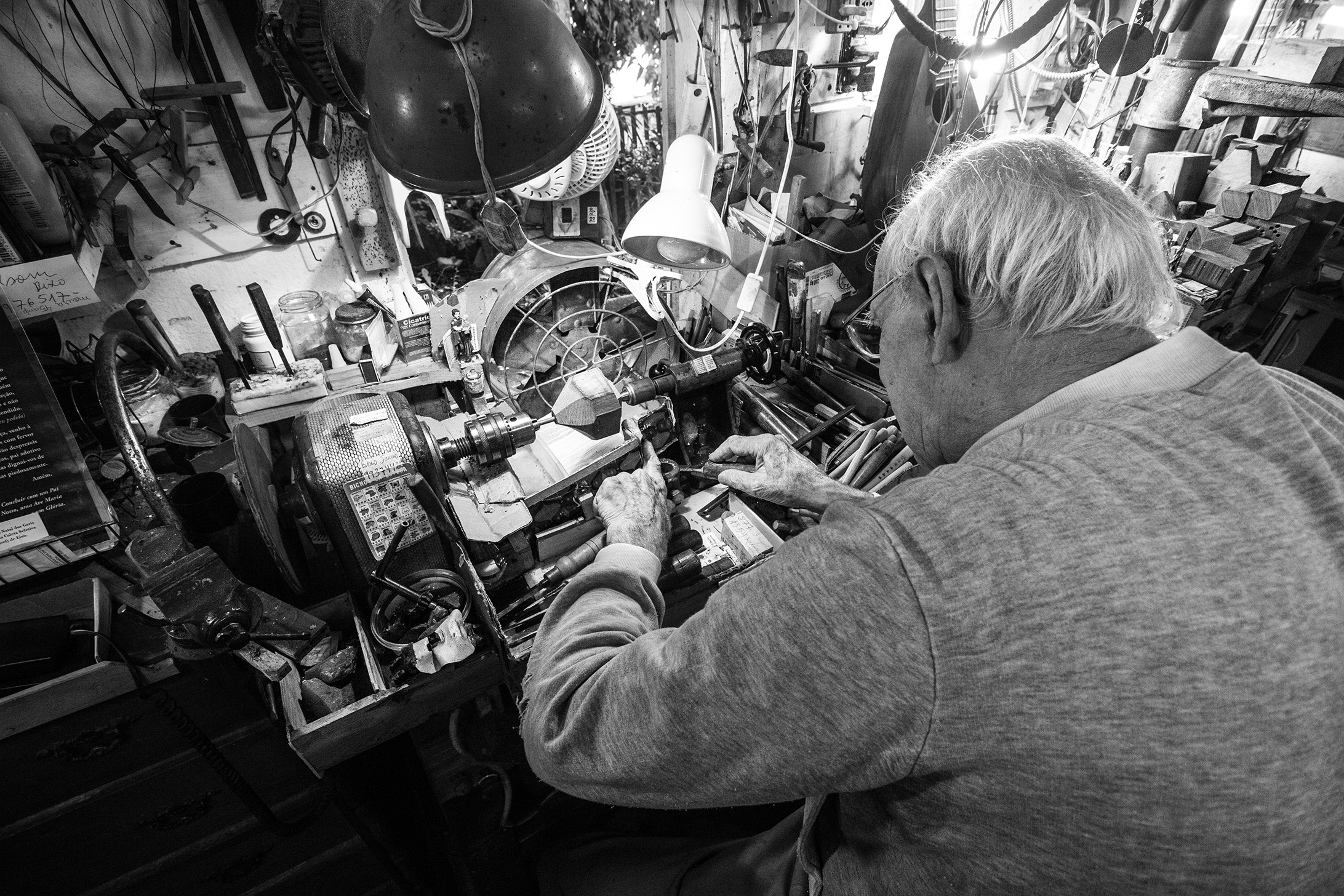 as-cordas-de-antonio-vitor-shimomura-documentario-fotografia