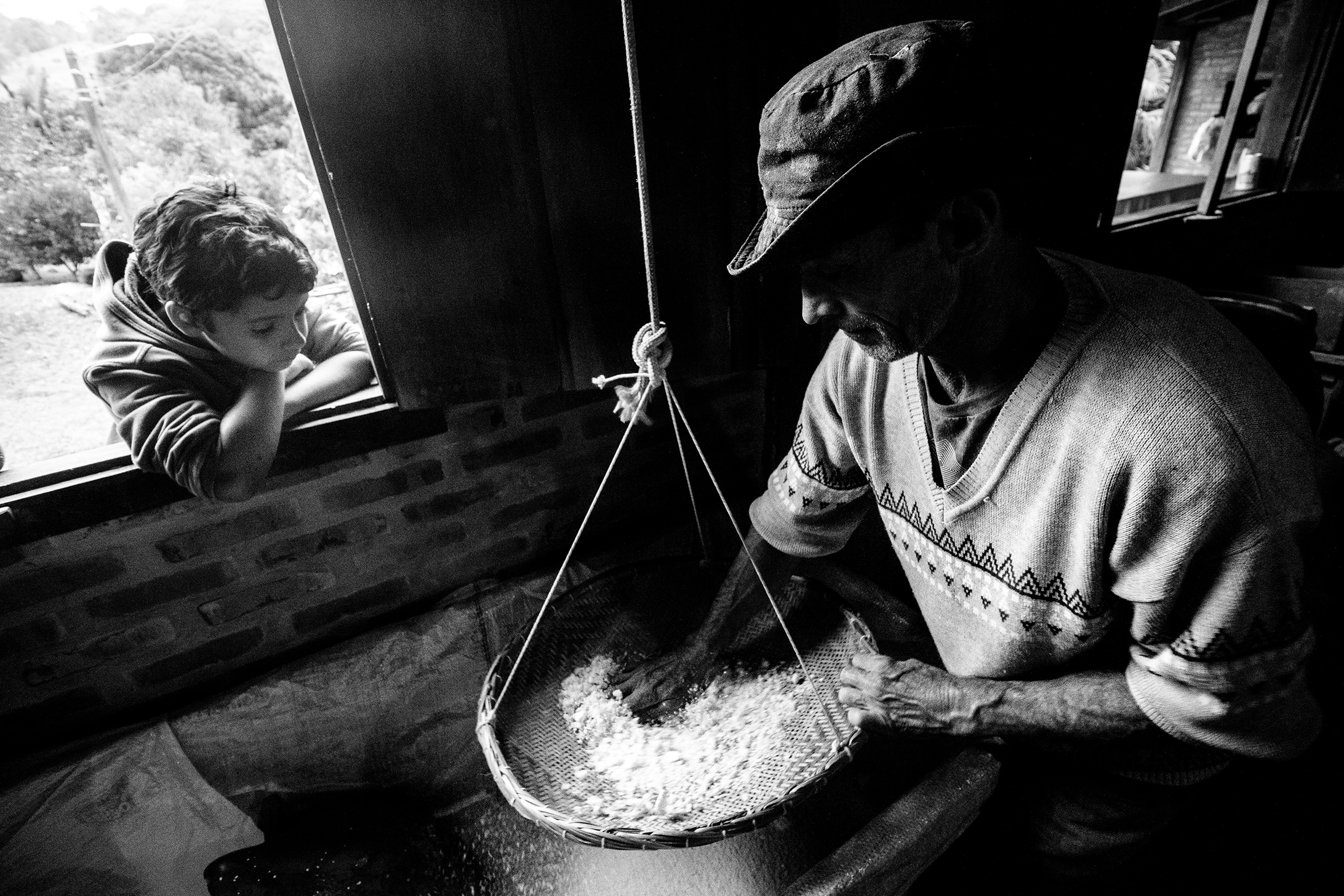 cagalha-vitor-shimomura-documentario-fotografia