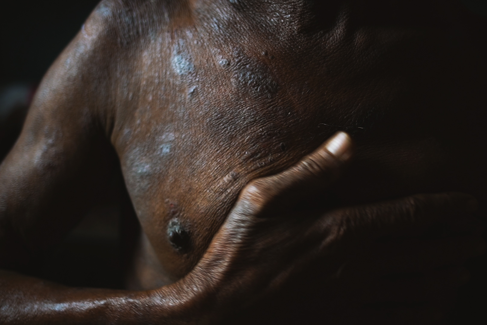 frutas-doces-vidas-amargas-vitor-shimomura-documentario-fotografia